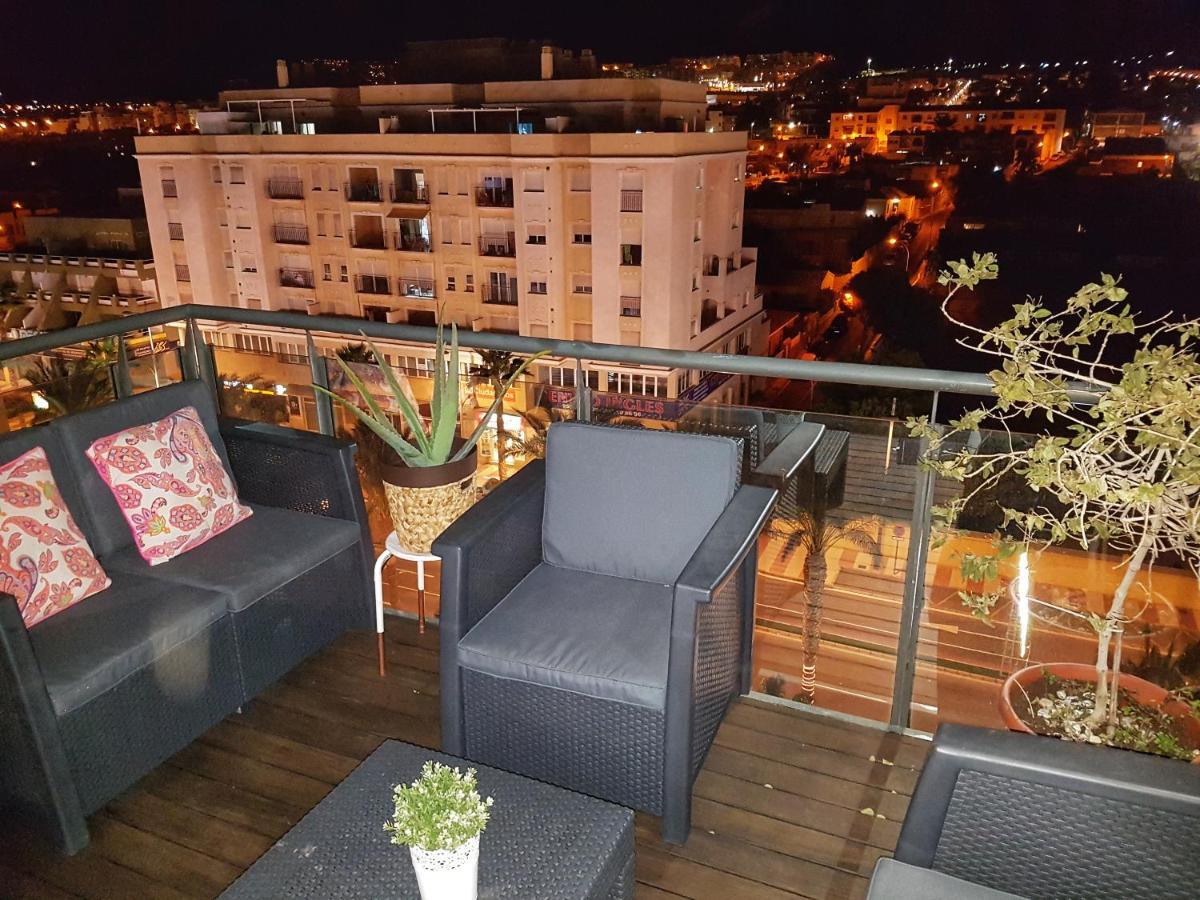 Appartamento Ático de lujo en el centro Aguadulce  Esterno foto